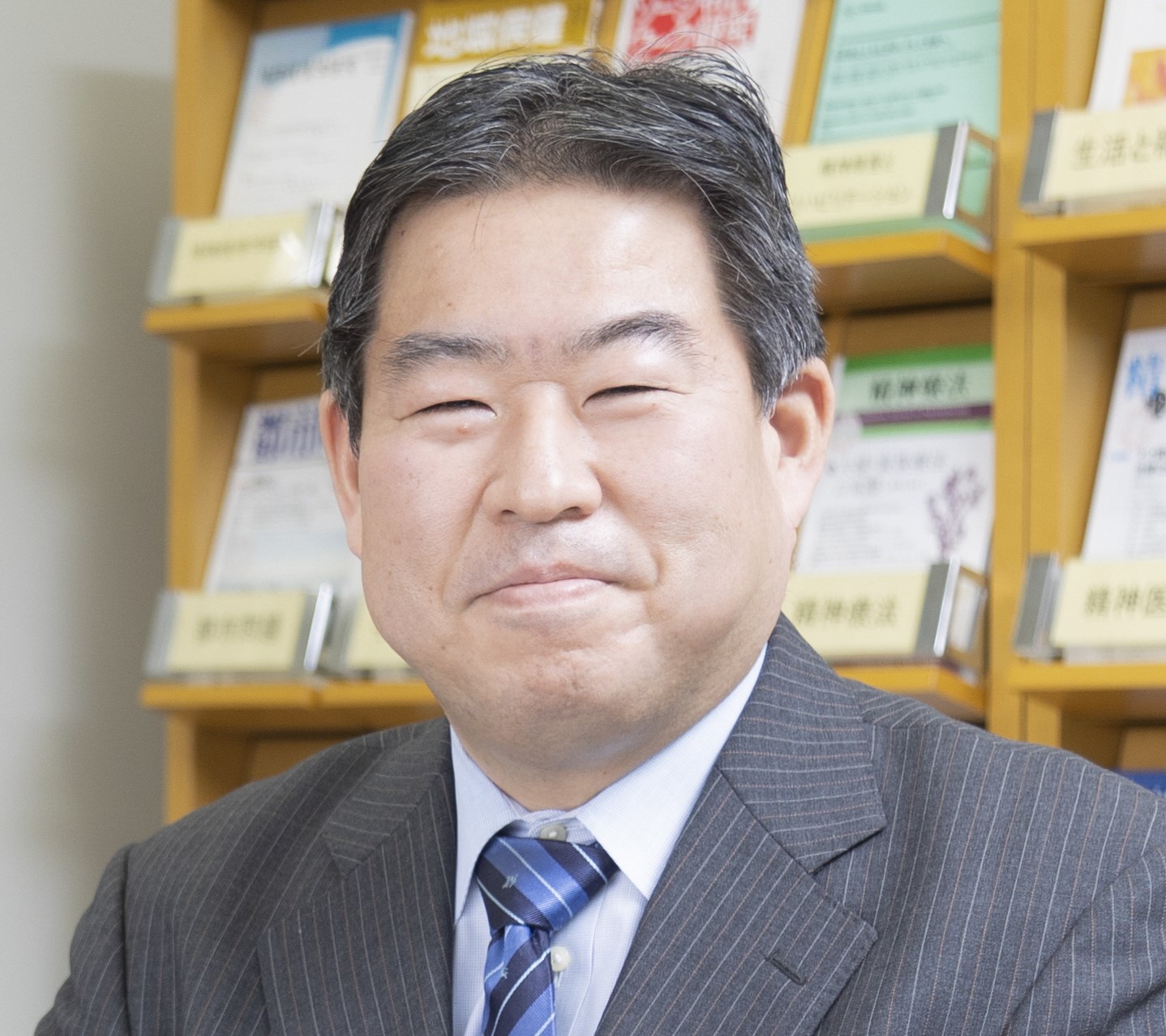 図司直也